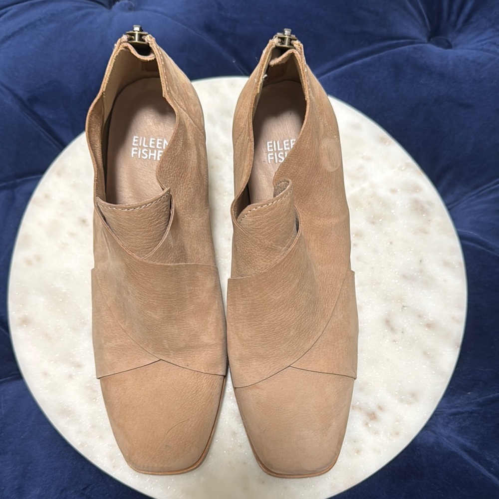 Eileen Fisher Women's Tan Booties